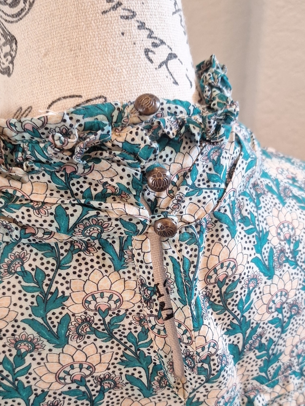 Anthropologie Let Me Be High-neck Printed Peasant Blouse Flutter Sleeve Size XL - Picture 9 of 15